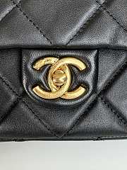 Chanel Small Flap Bag Lambskin Gold Black 21x14x7cm - 2