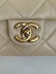 Chanel Small Flap Bag Lambskin Gold Beige 21x14x7cm - 5