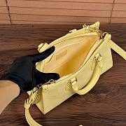 Louis Vuitton LV OnTheGo East West Yellow 25x13x10cm - 5