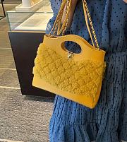 Chanel 23A Mini 31 Bag Yellow 22x23x5.5cm - 3