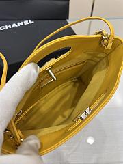 Chanel 23A Mini 31 Bag Yellow 22x23x5.5cm - 4