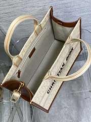 Dior Medium Book Tote Beige Dior Oblique Raffia 36x16x27cm - 6