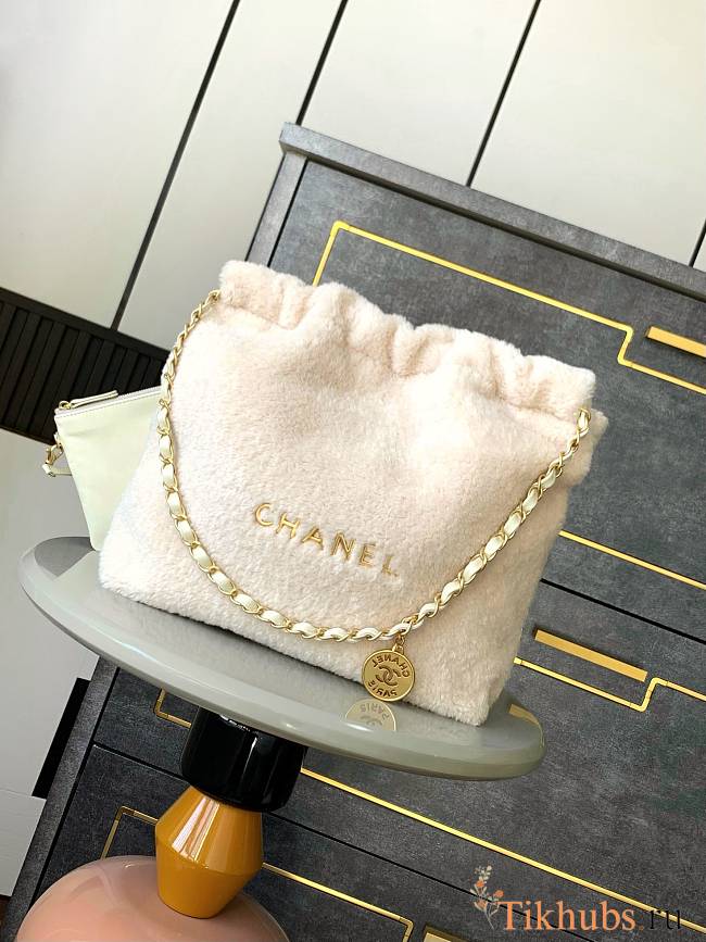 Chanel 22 Bag Fleece Gold White 35x37x7cm - 1