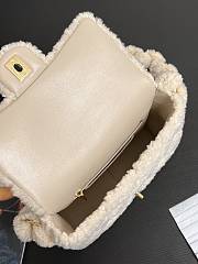 Chanel Small Flap Bag Fleece Gold White 20x14x6.5cm - 3