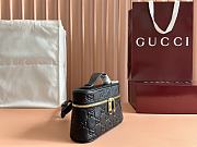 Gucci GG Emblem Super Mini Bag Black 20x12x6cm - 5