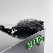 Bottega Veneta Intrecciato Prism Pouch Black 25x17x4cm - 5