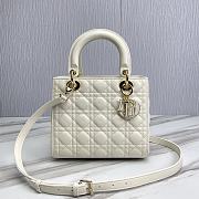 Dior Medium Lady Bag White Cannage Lambskin 24x20x11cm - 1