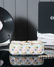 Chanel 24A Flap Bag Multicolor Sequins 20x10x7cm - 2