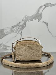 Prada ÉCru/noisette Odette Shearling Bag 19.5x13x6cm - 4