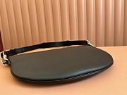 Gucci B Small Crossbody Bag Black 40x31x3cm - 5