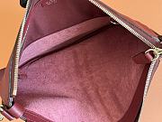 Gucci B Small Crossbody Bag Red 40x31x3cm - 2