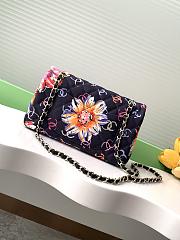 Chanel Flap Bag Canvas 25cm - 4