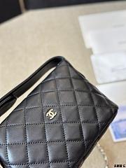 Chanel Black Lambskin Bag 20x15cm - 4