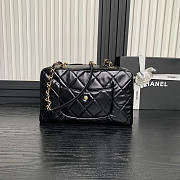 Chanel 24A Shiny Calfskin Shouder Bag Black 29x19x13cm - 6