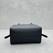 The Row Agnes Bowling Black Leather Bag 33x18x39cm - 2