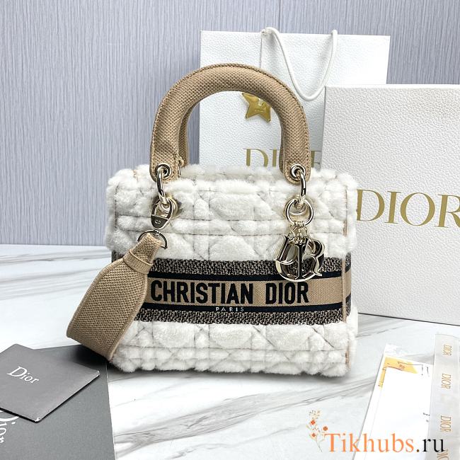 Dior Medium Lady D-Lite Bag Lambskin Shearling 24x20x11cm - 1