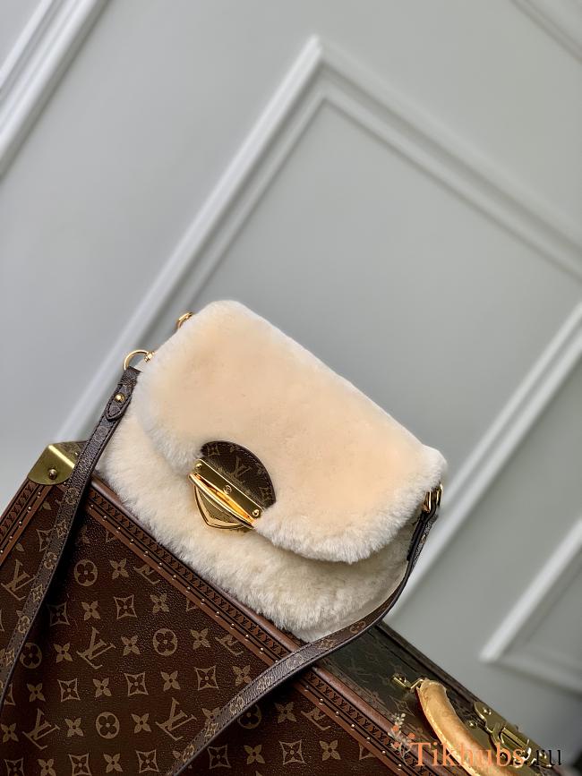 Louis Vuitton LV Sunset Bag Cream Wool 27x18x3cm  - 1