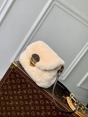 Louis Vuitton LV Sunset Bag Cream Wool 27x18x3cm  - 4
