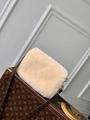 Louis Vuitton LV Sunset Bag Cream Wool 27x18x3cm  - 3