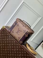 Louis Vuitton LV Nice BB Toiletry Bag 24x18x14.5cm - 6