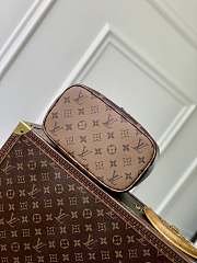 Louis Vuitton LV Nice BB Toiletry Bag 24x18x14.5cm - 3