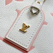 Louis Vuitton LV Carryall Zip NM PM Latte White 29.5 x 24 x 12 cm  - 3