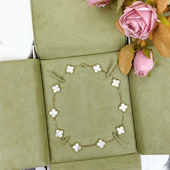 Van Cleef VCA White Necklace 02
