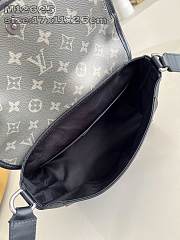 Louis Vuitton LV Pulse Messenger Khaki Black 26.6x17x11cm - 3