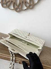  Chanel Flap Bag White Iridescent Lambskin Gold 25cm - 5