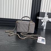 Chanel Vanity Case Top Handle Grey Patent 17cm - 5