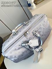 Louis Vuitton LV Keepall Bandoulière 45 Frost 45x27x20cm - 2
