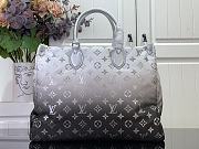 Louis Vuitton LV OnTheGo MM Frost 35x27x14cm - 4