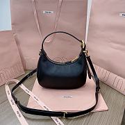 Miu Miu Shoulder Bag Black Leather 20x17x6cm - 2