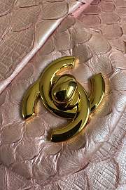 Chanel Flap Bag Pink Crocodile 25cm - 6