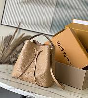 Louis Vuitton LV Neonoe MM Caramel 26x26x17.5cm - 1