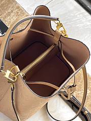 Louis Vuitton LV Neonoe MM Caramel 26x26x17.5cm - 5