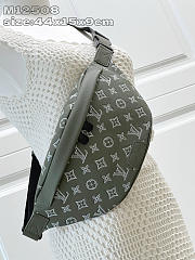 Louis Vuitton LV Discovery Bumbag Olive Green 44x15x9cm - 3