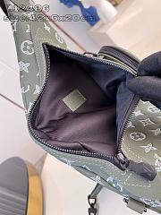 Louis Vuitton LV Duo Slingbag Olive Green 42x20x6cm - 4