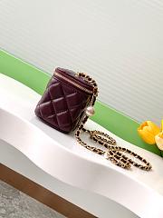 Chanel Mini Vanity Case Red Wine Lambskin 11x8.5x7cm - 4