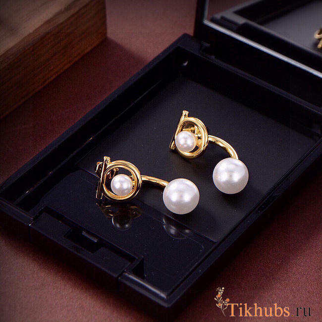 Ferragamo Pearl Earrings Gold - 1