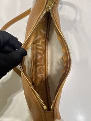 Prada Brown Small Shearling Arqué Shoulder Bag 22x18.5x6cm - 5