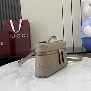 Gucci GG Emblem Super Mini Bag Taupe 20x12x6cm - 6