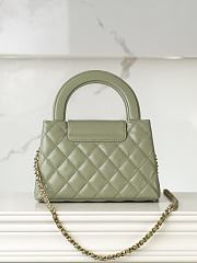 Chanel Kelly Green Top Handle Bag 13x19x7cm - 6