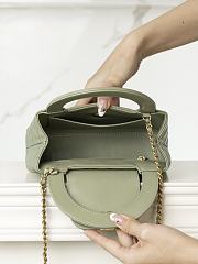 Chanel Kelly Green Top Handle Bag 13x19x7cm - 3