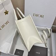 Dior Medium Book Tote White Macrocannage Calfskin 36.5 x 28 x 17.5 - 4
