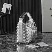 Bottega Veneta Mini Wallace Shoulder Bag Silver 20x13x9.5cm - 5