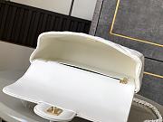 Chanel Top Handle Bag White Lambskin 20x12.5x6cm  - 6