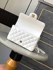 Chanel Top Handle Bag White Lambskin 20x12.5x6cm  - 4
