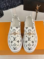 Louis Vuitton LV White Black Loafer - 3