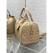 Dior Groove 25 Bag Beige Macrocannage Calfskin 25 x 19 x 16 cm - 2